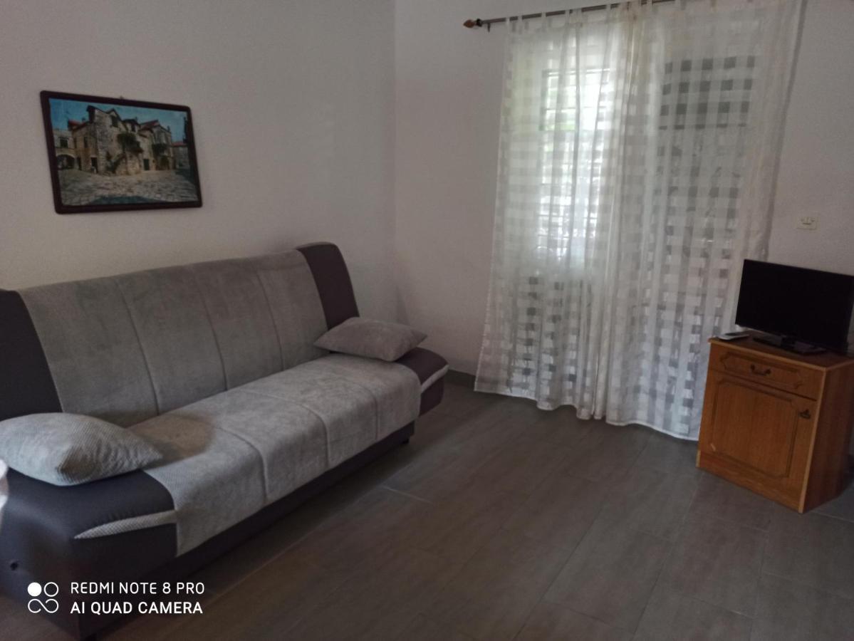 Apartment Kosor Zaboric Bagian luar foto