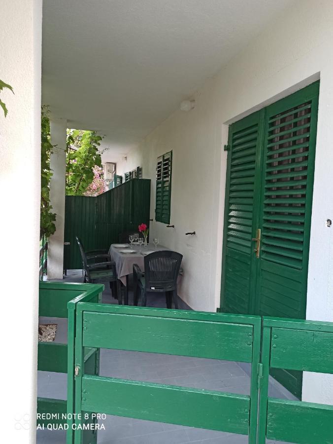 Apartment Kosor Zaboric Bagian luar foto