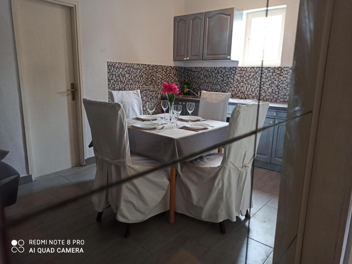 Apartment Kosor Zaboric Bagian luar foto